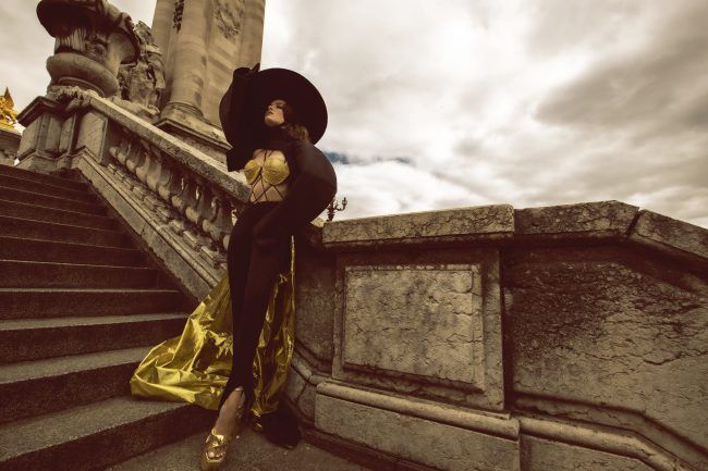 Mauro Lorenzo Fashion Editorial Photographer Advertising Paris France Parigi Toureiffel Pontalexandre Management  Inspiration Moodboard HauteCouture Reinassance fotografiadimoda veil jacket research gold black&white sunset flare pretaporter Portrait altamoda
