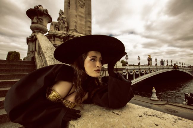 Mauro Lorenzo Fashion Editorial Photographer Advertising Paris France Parigi Toureiffel Pontalexandre Management  Inspiration Moodboard HauteCouture Reinassance fotografiadimoda veil jacket research gold black&white sunset flare pretaporter Portrait altamoda