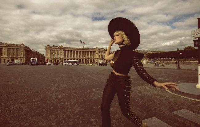 Mauro Lorenzo Fashion Editorial Photographer Advertising Paris France Parigi Toureiffel Pontalexandre Management  Inspiration Moodboard HauteCouture Reinassance fotografiadimoda veil jacket research gold black&white sunset flare pretaporter Portrait altamoda