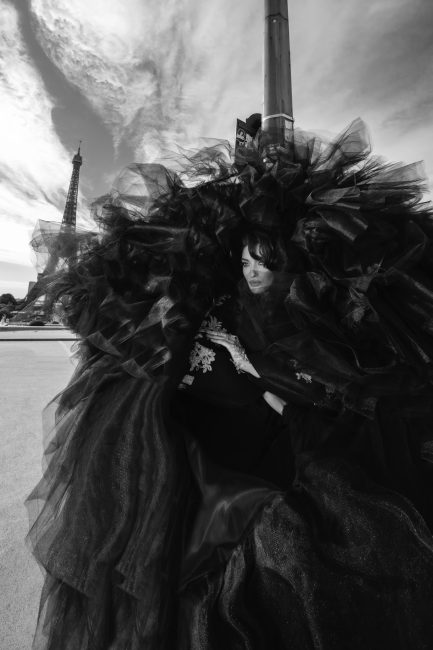 Mauro Lorenzo Fashion Editorial Photographer Advertising Paris France Parigi Toureiffel Pontalexandre Management  Inspiration Moodboard HauteCouture Reinassance fotografiadimoda veil jacket research gold black&white sunset flare pretaporter Portrait altamoda