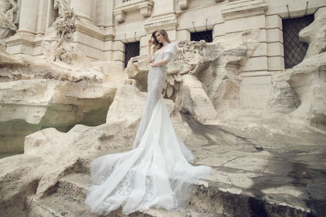 Mauro Lorenzo Fashion Photographer Advertising Campaign roma rome bridal altamoda handmade carrabs piazza spagna fontana trevi Whitedress Moodboard designer luxury sposa artDirector woman pregiato strascico popolo fountain