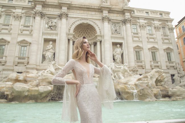 Mauro Lorenzo Fashion Photographer Advertising Campaign roma rome bridal altamoda handmade carrabs piazza spagna fontana trevi Whitedress Moodboard designer luxury sposa artDirector woman pregiato strascico popolo fountain