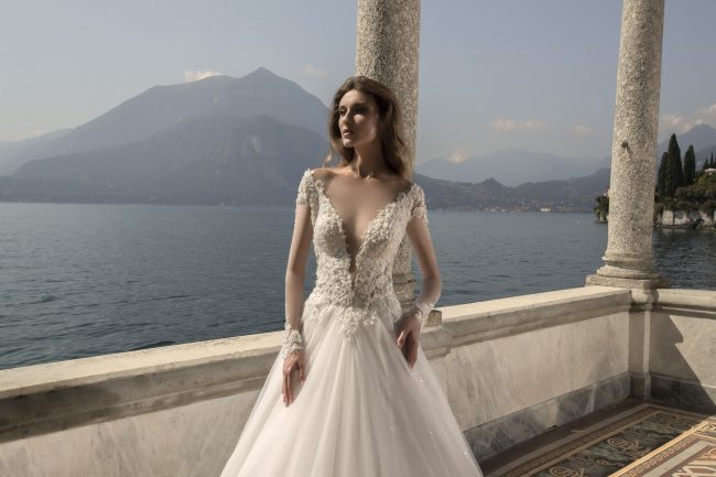 Mauro Lorenzo Fashion Photographer Advertising Campaign studio bridal altamoda handmade diamond lago como Whitedress Moodboard bridaldesigner luxury sposa artDirector woman pizzo coda villa monastero -1561 copia