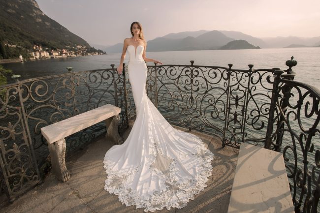 Mauro Lorenzo Fashion Photographer Advertising Campaign studio bridal altamoda handmade diamond lago como Whitedress Moodboard bridaldesigner luxury sposa artDirector woman pizzo coda villa monastero -1561 copia