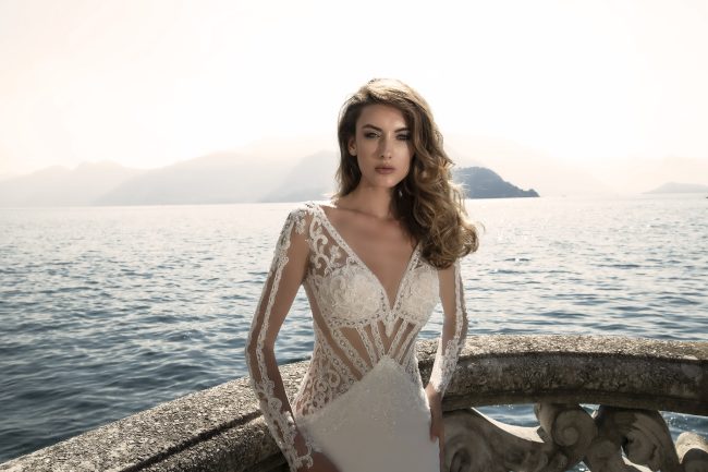 Mauro Lorenzo Fashion Photographer Advertising Campaign studio bridal altamoda handmade diamond lago como Whitedress Moodboard bridaldesigner luxury sposa artDirector woman pizzo coda villa monastero -1561 copia