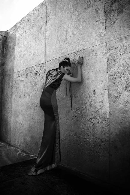 Obsessive Minimalism Fashion Editorial by Mauro Lorenzo Photographer