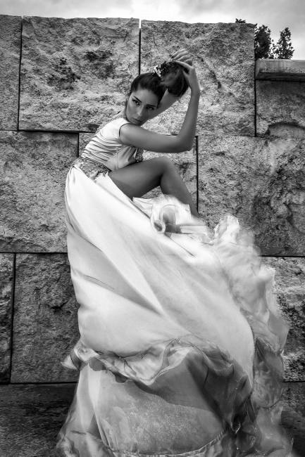 Obsessive Minimalism Fashion Editorial by Mauro Lorenzo Photographer