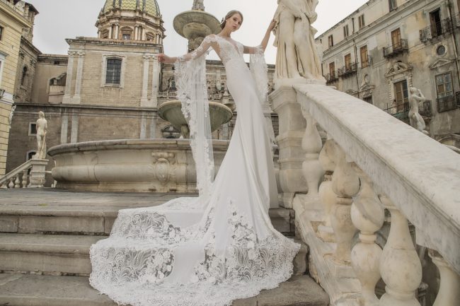 Mauro Lorenzo Fashion Editorial  FashionPhotographer Bridal Altamoda Magazine Sposa Management Wedding Palermo Piazzapretoria Hautecouture fashionshooting TopBrands ItalianPhotographer Inspiration Statue Piazzadellavergogna