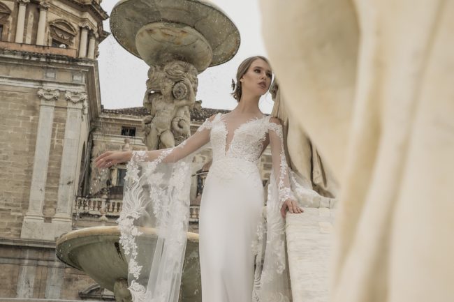 Mauro Lorenzo Fashion Editorial  FashionPhotographer Bridal Altamoda Magazine Sposa Management Wedding Palermo Piazzapretoria Hautecouture fashionshooting TopBrands ItalianPhotographer Inspiration Statue Piazzadellavergogna