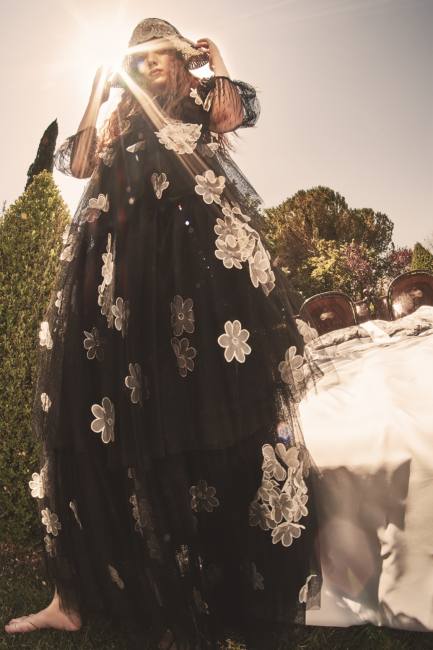 Mauro Lorenzo Fashion Editorial Photographer Vogue Portugal Hope Portogallo HopeIssue Voguemagazine Management  Inspiration Moodboard HauteCouture Reinassance Gucci Dior Balenciaga Saint Laurent MiuMiu Balmain Bottega Veneta Chloè Fendi Sel Portrait Red Valentino Bonfilio Hat The Attico Valentino Garavani